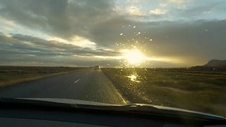 在冰岛的某个乡村开车视频素材模板下载