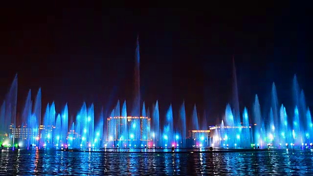 亚洲最大的综合音乐喷泉02