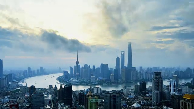 上海天际线从黎明到白天，时间流逝，放大