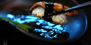 寿司日本料理吃，鹅肝寿司