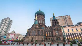哈尔滨的索菲亚大教堂。从白天到晚上的时间间隔为4k视频素材模板下载
