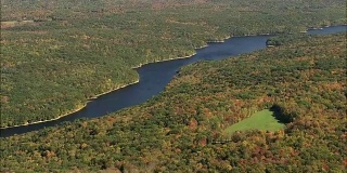 卵石山水库鸟瞰图-马萨诸塞州，汉普顿县，美国