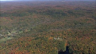 伯克郡山和森林-鸟瞰图-马萨诸塞州，伯克郡，美国视频素材模板下载