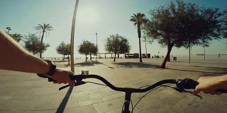暑假在巴塞罗那骑自行车