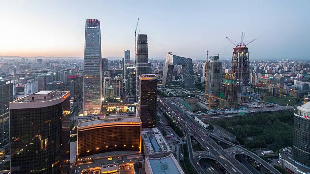 时光流逝——北京天际线的高景，白天到夜晚的过渡(WS平移)