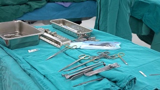 擦洗护士准备手术器械视频素材模板下载