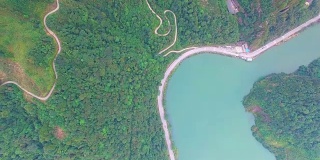 中国桂林龙胜华坪自然保护区的瀑布