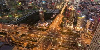 时间流逝——北京国贸大桥夜间交通(WS HA RL Pan)