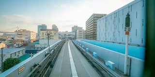 延时:在日本东京乘坐单轨火车