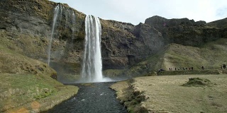 Seljalandfoss瀑布、冰岛