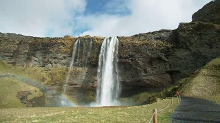 冰岛Seljalandsfoss瀑布全景图视频素材模板下载