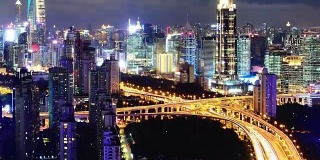 上海现代城市全景，白天到晚上的时间流逝(放大)