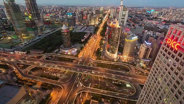 T/L WS HA PAN City Traffic of Beijing, Dusk to Night / Beijing, China