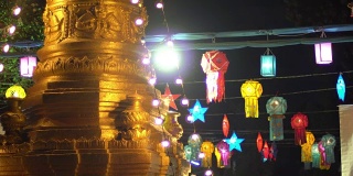4K:泰国怡鹏节泰国寺庙上空满月
