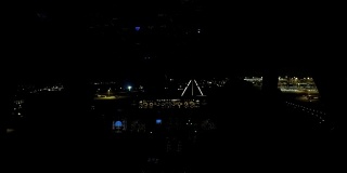 飞机降落夜(座舱视图)