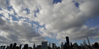 曼哈顿云时光流逝