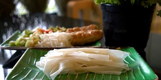 越南肉丸卷是越南食物