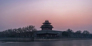 T/L WS PAN紫禁城的角落，白天到夜晚的过渡/北京，中国