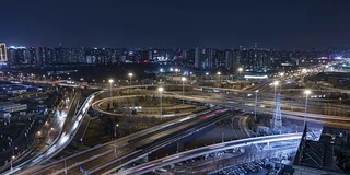 T/L WS HA ZO鸟瞰图繁忙的道路交叉口/北京，中国