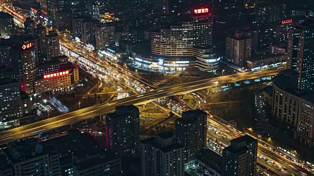 T/L MS HA Road Intersection at Night /北京，中国