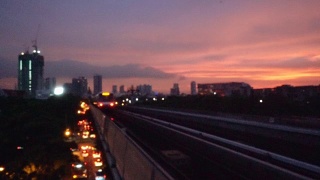 日落时分曼谷的空中火车视频素材模板下载
