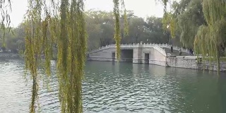 北京颐和园的石桥
