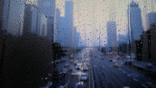 雨点在城市下雨视频素材模板下载