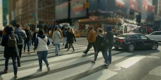 纽约市繁忙的时代广场十字路口