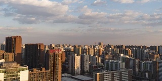 T/L WS HA PAN Urban Residential Area in Changing Sunlight /北京，中国