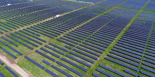 支持大型太阳能电池板发电厂提供清洁可再生能源，以帮助应对气候变化和创造就业机会