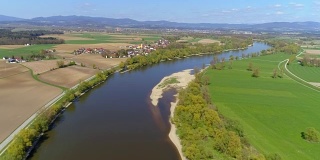 多瑙河弯道靠近奥斯特霍芬-穆赫勒姆（穆赫勒哈默·施莱夫）