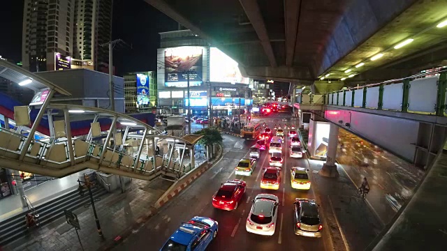 交通运输素坤逸公路。