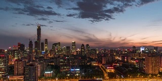 T/L WS HA北京城市天际线和中央商务区，从白天到夜晚/北京，中国(匹配白天和夜晚)