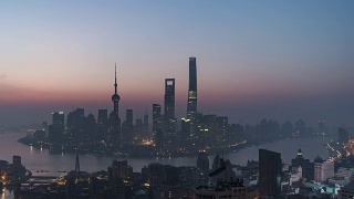 T/L WS HA PAN Shanghai Downtown, Dawn, Night to Day Transition / Shanghai, China视频素材模板下载