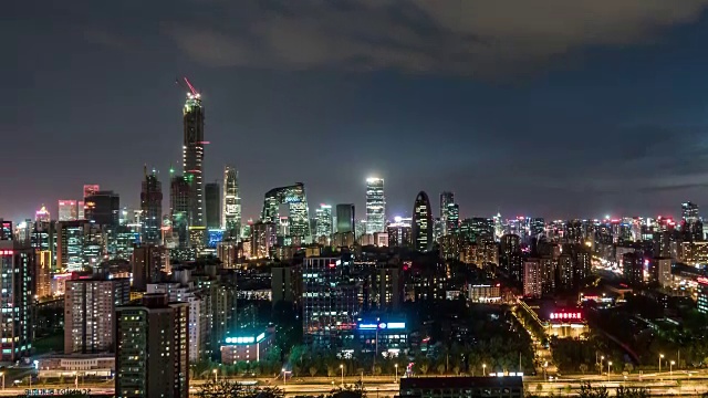 T/L WS HA TU高角度观看北京市中心，夜晚/北京，中国