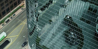 洛杉矶市中心的玻璃摩天大楼