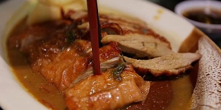 烤鸭是中国香港著名的美食