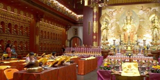 传统寺庙内部