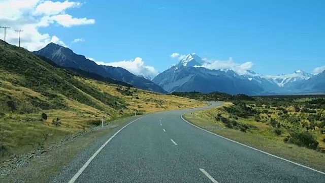 在新西兰南岛的公路旅行