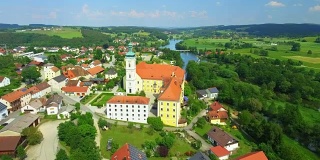 巴伐利亚的瓦尔德巴赫修道院村庄