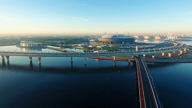 克列斯托夫斯基体育场，又称泽尼特竞技场，是位于俄罗斯圣彼得堡克列斯托夫斯基岛西部的一座足球场