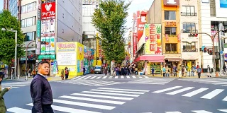 东京新宿拥挤的人群