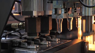 塑料水瓶制造厂视频素材模板下载