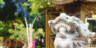 中国寺庙许愿香炉