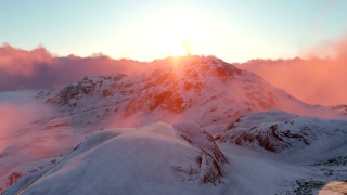 雪山与日落视频素材模板下载