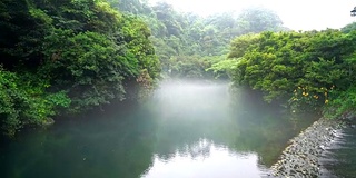 济州岛天池渊瀑布花园公园