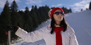 女人滑雪,肖像