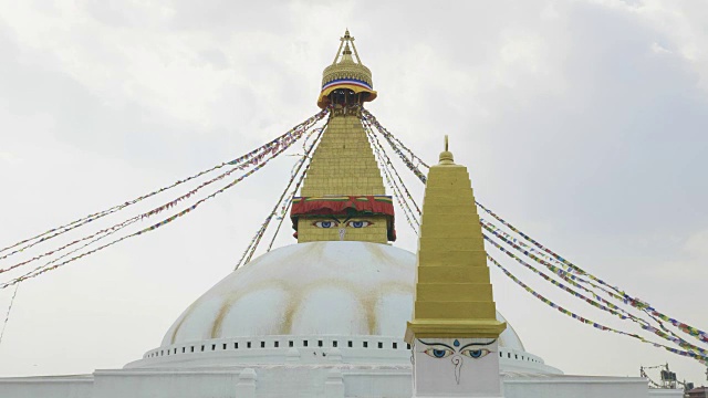 尼泊尔加德满都谷地最大的博德纳塔。