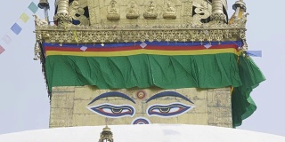 尼泊尔加德满都，古老的萨瓦扬布纳猴庙中的佛眼。