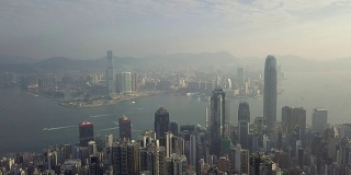 鸟瞰图飞过香港城市